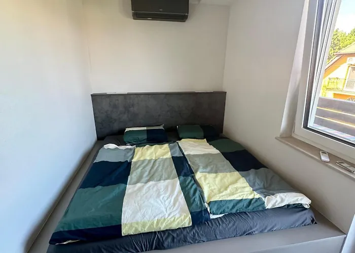 Апартаменты B32